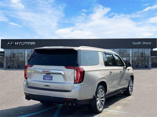 2023 GMC Yukon XL Denali