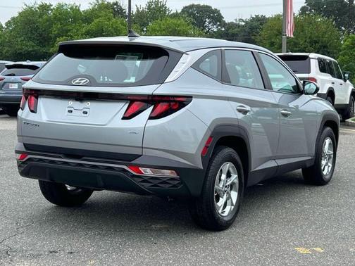 2024 Hyundai TUCSON SE