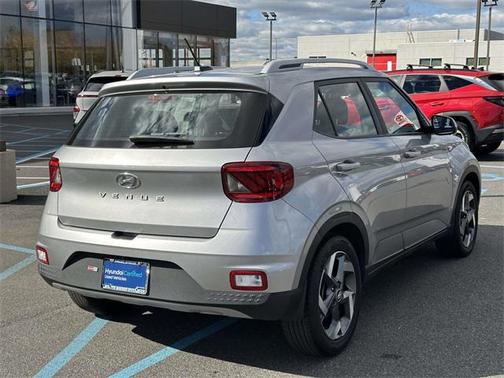 2023 Hyundai VENUE SEL
