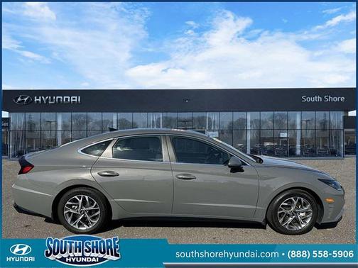 2022 Hyundai SONATA SEL