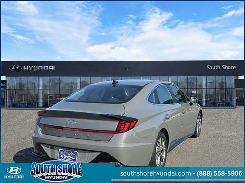 2022 Hyundai SONATA SEL
