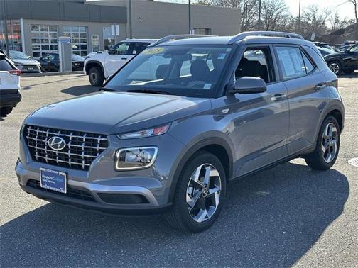 2023 Hyundai VENUE SEL