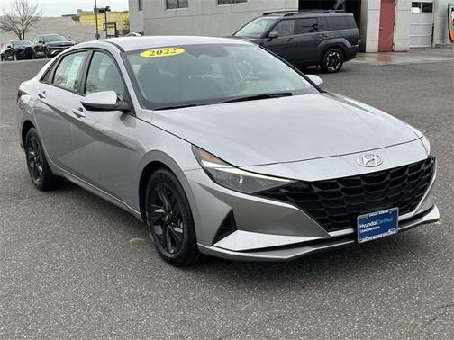 2022 Hyundai ELANTRA SEL