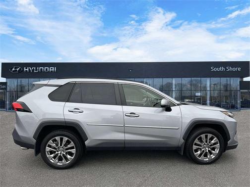 2023 Toyota RAV4 XLE Premium