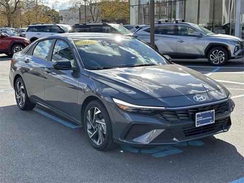 2025 Hyundai ELANTRA Sport