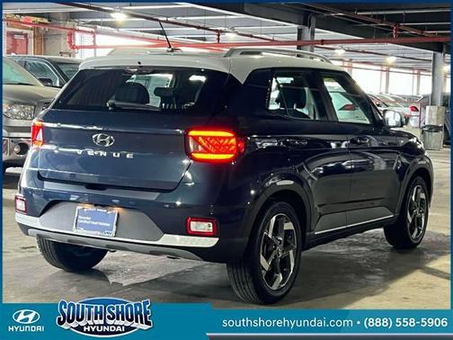 2024 Hyundai VENUE Limited