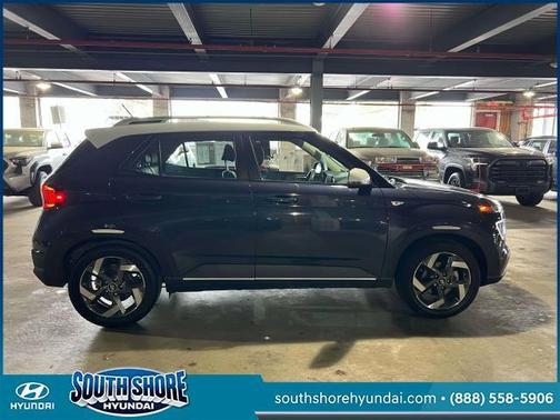 2024 Hyundai VENUE Limited