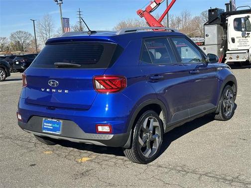 2023 Hyundai VENUE Limited