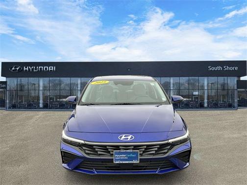 2025 Hyundai ELANTRA Limited