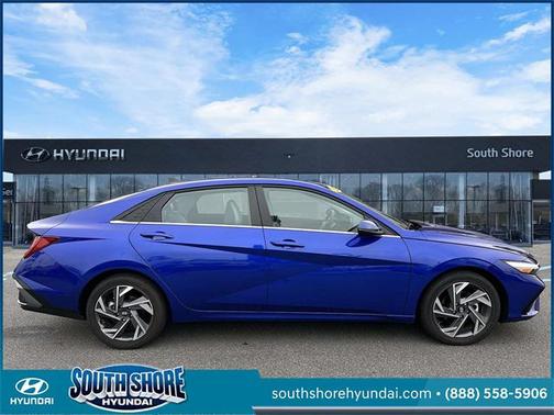 2025 Hyundai ELANTRA Limited