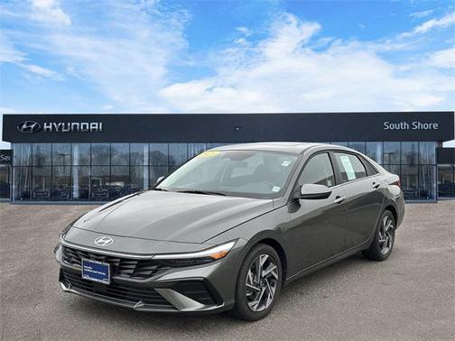 2025 Hyundai ELANTRA SEL