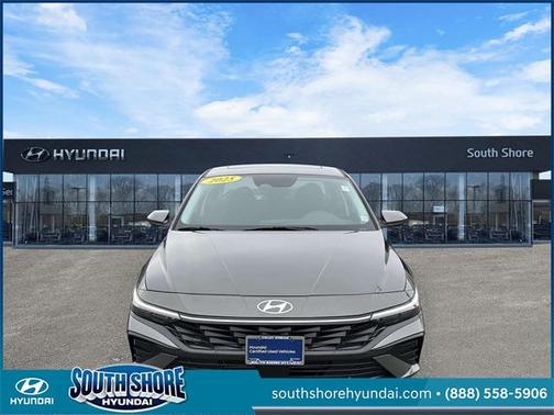 2025 Hyundai ELANTRA SEL