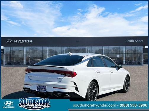 2022 Kia K5 GT-Line
