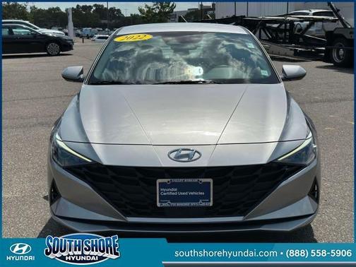 2022 Hyundai ELANTRA SEL