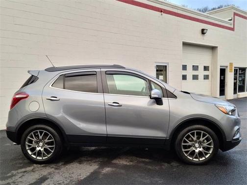 Photo 5 of 33 of 2019 Buick Encore Sport Touring
