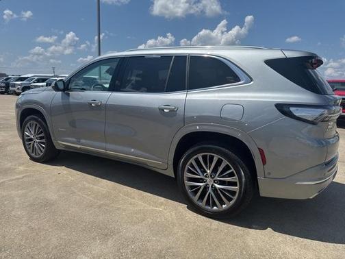 2025 Buick Enclave Avenir
