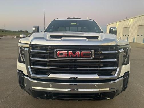 2026 GMC Sierra 2500 SLT