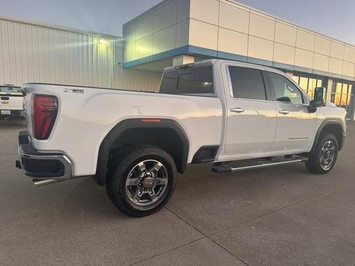 2026 GMC Sierra 2500 SLT