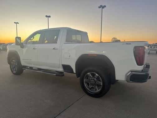 2026 GMC Sierra 2500 SLT