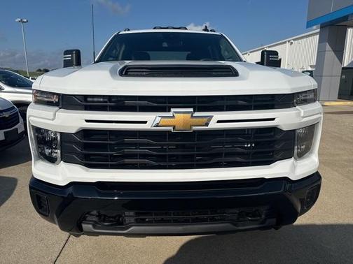 2026 Chevrolet Silverado 2500 Custom