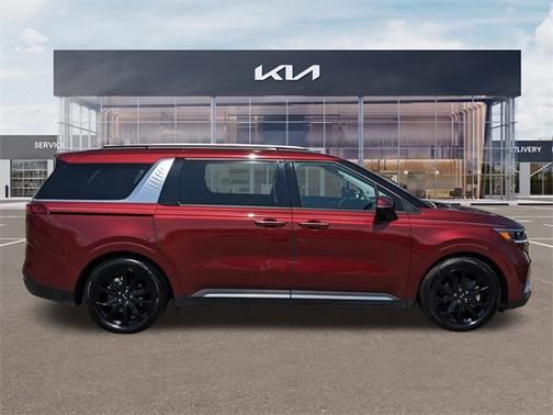 2024 Kia Carnival SX