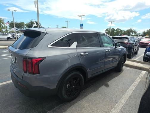 2021 Kia Sorento LX