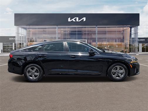 2023 Kia K5 LXS
