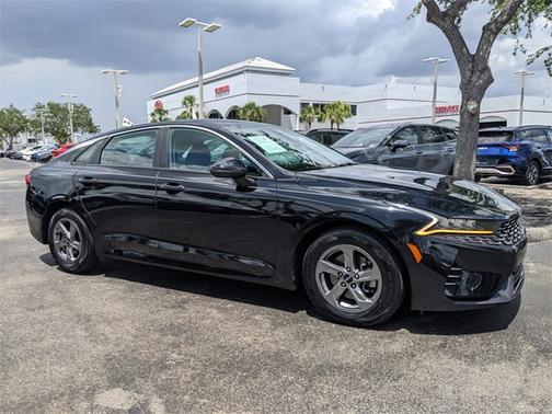 2023 Kia K5 LXS