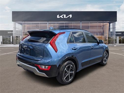 2023 Kia Niro SX