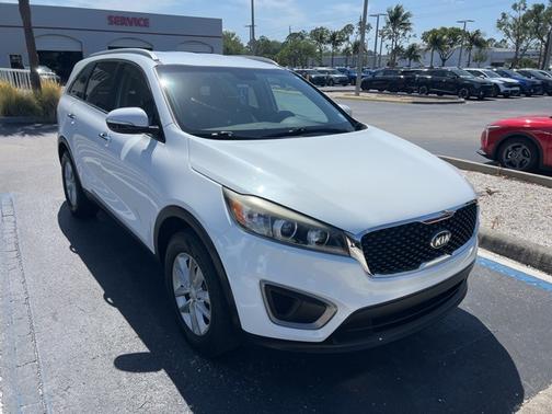 2016 Kia Sorento LX