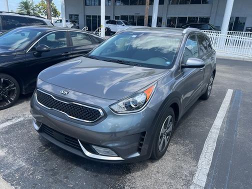 2017 Kia Niro LX