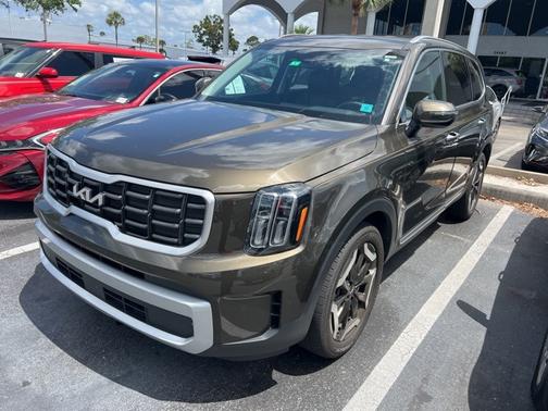 2023 Kia Telluride S