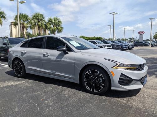 2022 Kia K5 GT-Line