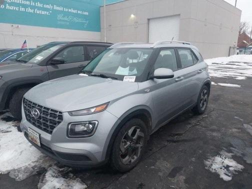 2023 Hyundai VENUE SEL