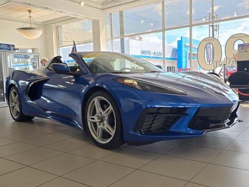 Elkhart Lake Blue Metallic 2021 Chevrolet Corvette Stingray w/1LT