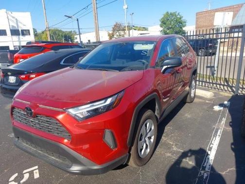2024 Toyota RAV4 LE