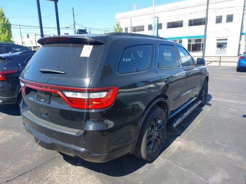 DB Black Crystal Clearcoat 2024 Dodge Durango R/T