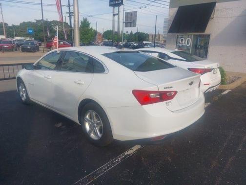 Summit White 2021 Chevrolet Malibu 1LS