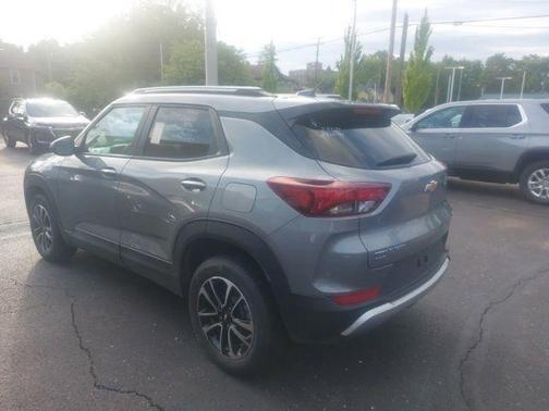 Sterling Gray Metallic 2025 Chevrolet Trailblazer LT