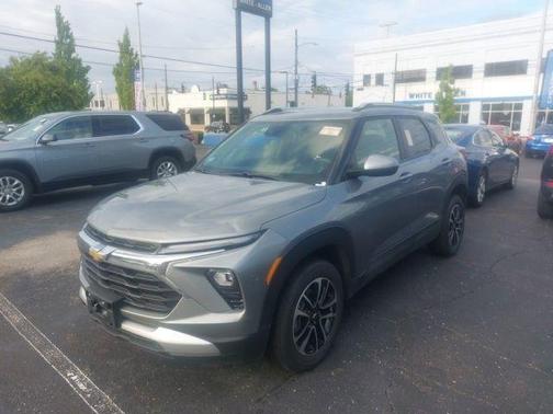 Sterling Gray Metallic 2025 Chevrolet Trailblazer LT
