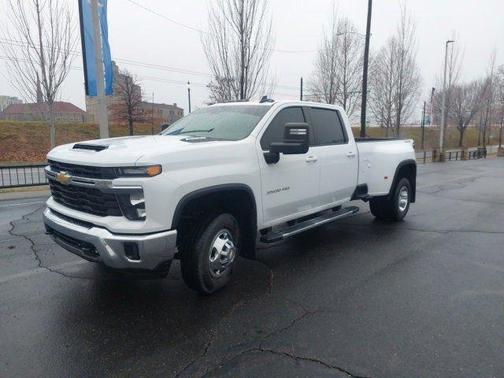 2024 Chevrolet Silverado 3500 LT