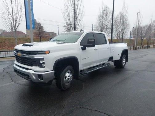 2024 Chevrolet Silverado 3500 LT