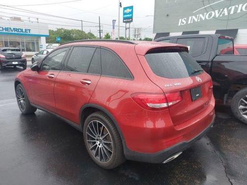 designo Cardinal Red Metallic 2019 Mercedes-Benz GLC 300 Base