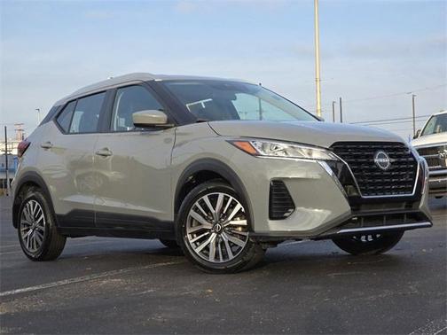 2023 Nissan Kicks SV