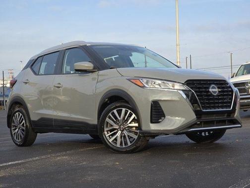 2023 Nissan Kicks SV