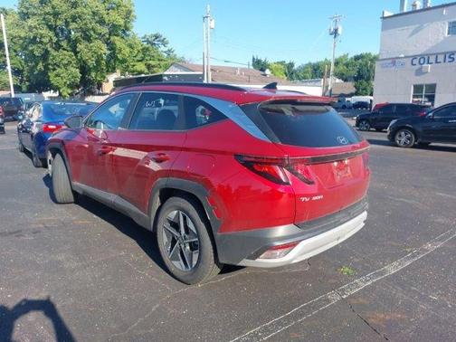 Red 2025 Hyundai TUCSON SEL