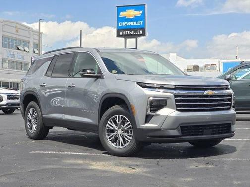 Sterling Gray Metallic 2026 Chevrolet Traverse LT