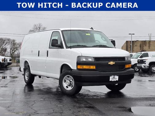2025 Chevrolet Express 2500 Work Van