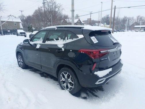 2021 Kia Seltos EX