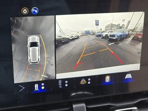 Polar White 2026 Chevrolet Equinox ACTIV